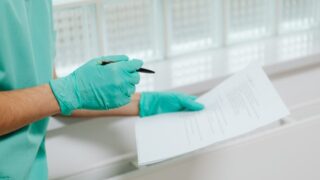 交通事故の被害に遭った時、最初の診察で気を付けること